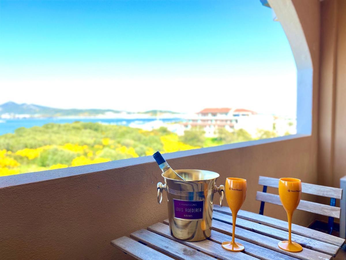 Homey Experience - Navy Sea View Apartments Olbia Exterior foto